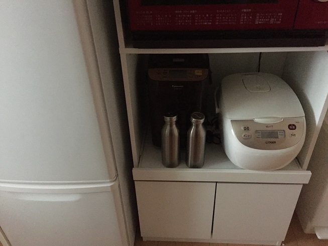 炊飯器と水筒