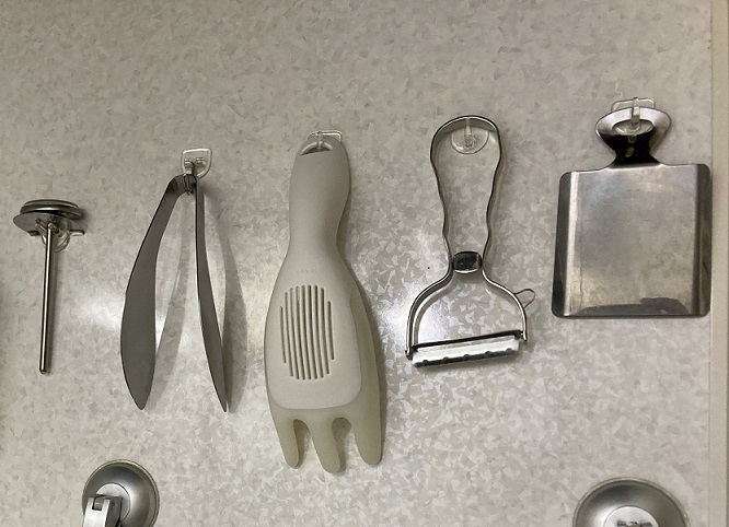 フィルムフックの吊るす収納