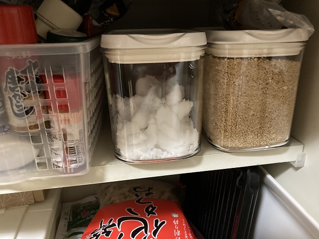 キッチンコンロ下の収納