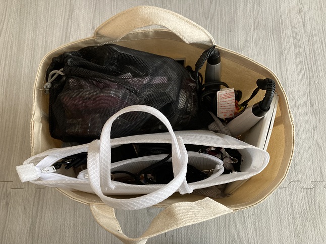 化粧品ストック収納